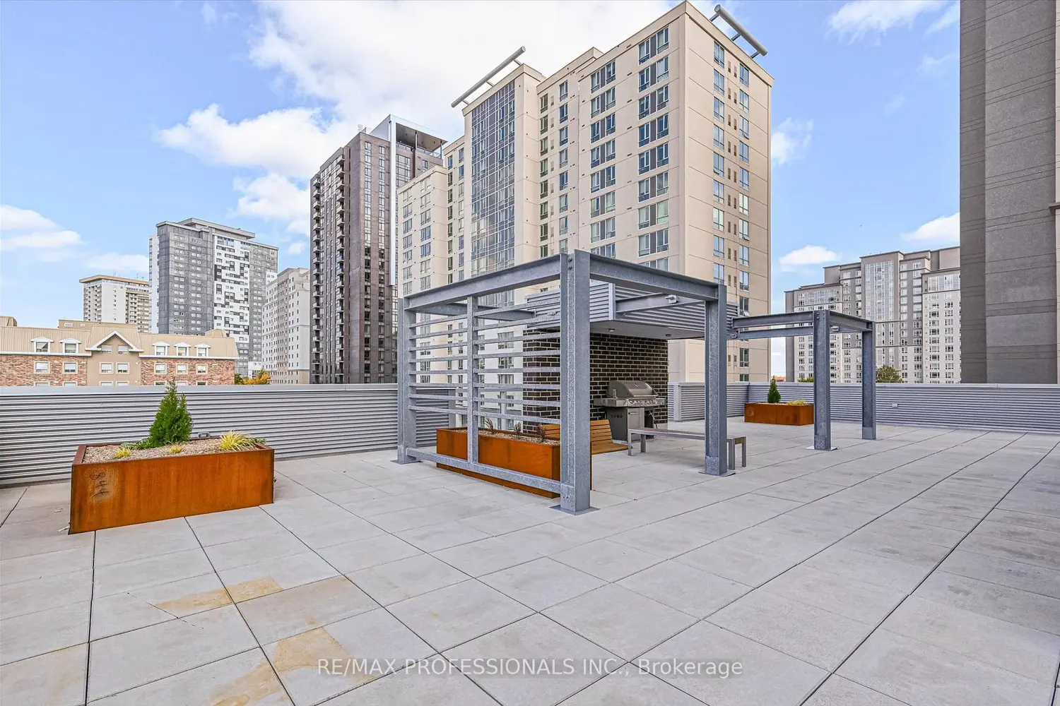 Additional image 19 of 318 Spruce Street 2103
