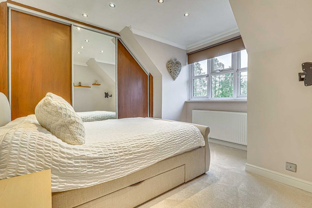 Additional image 21 of 4 bed detached house for saleCastledon Road, Wickford SS12