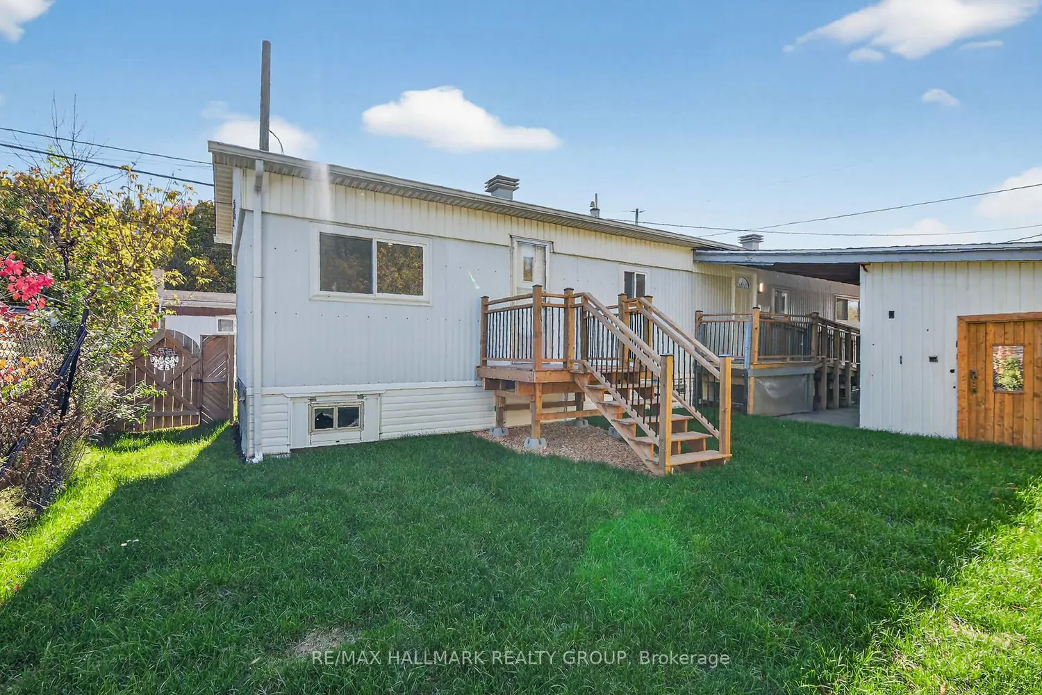 Additional image 16 of 3535 St Joseph Boulevard 68
