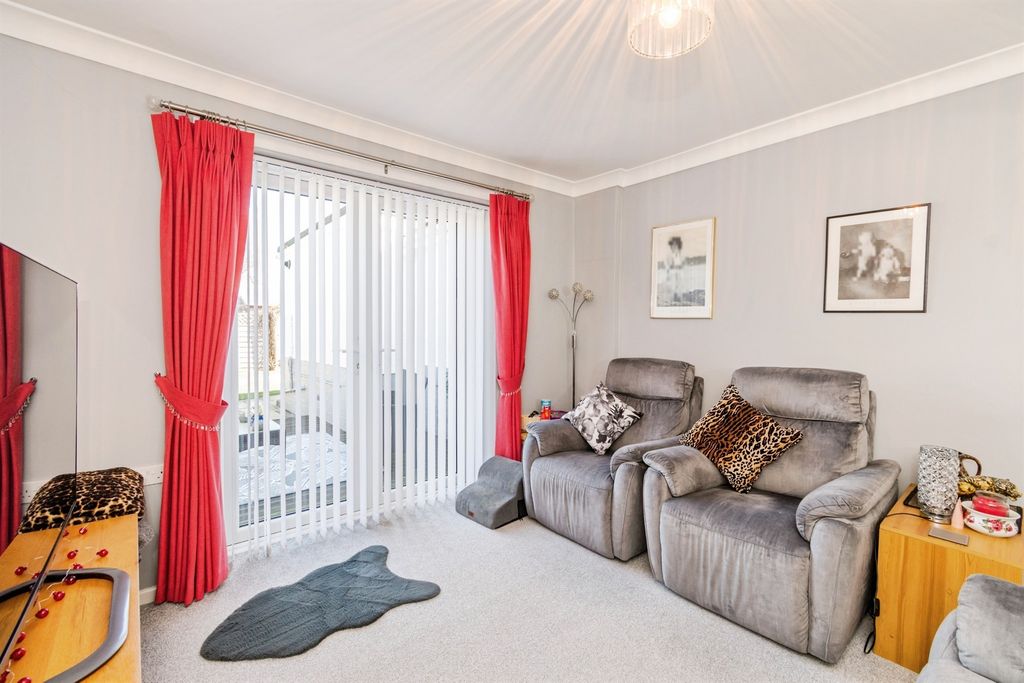 Additional image 6 of 2 bed detached bungalow for saleWestover Road, Southampton SO16