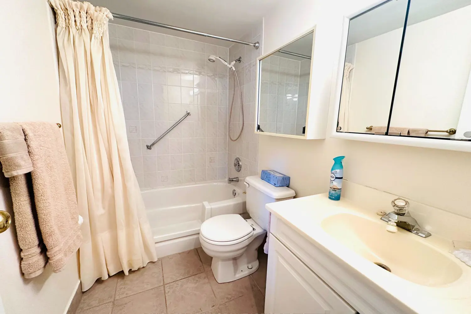 Additional image 6 of 155 Marlee Avenue 2212