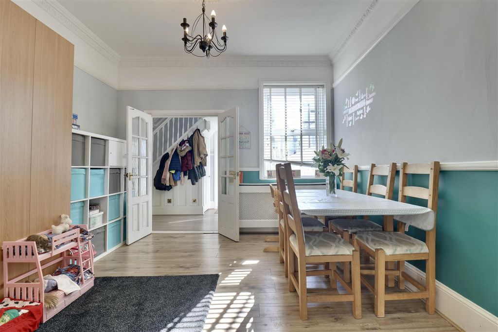 Additional image 3 of 3 bed property for saleMunster Road, Portsmouth PO2