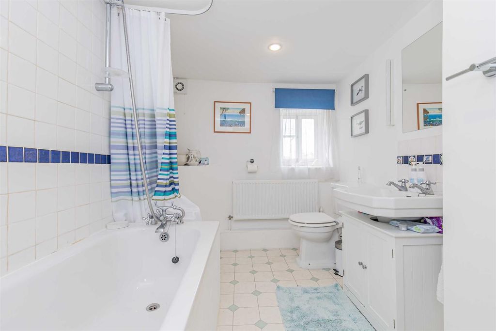 Additional image 11 of 3 bed property for saleManor Road, Woodstock OX20