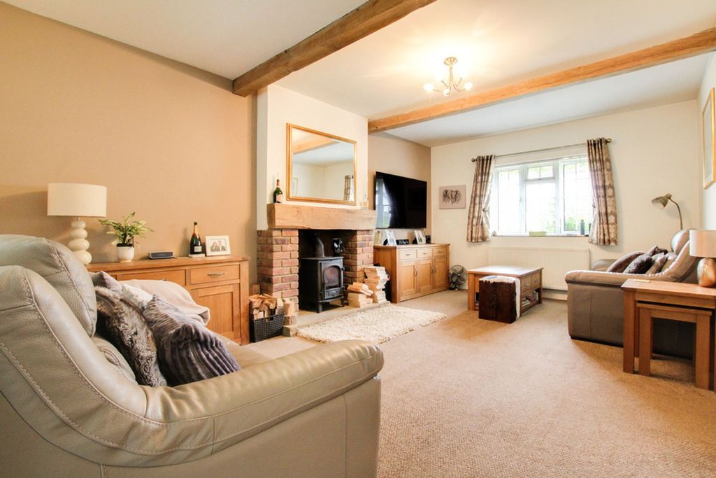 Additional image 4 of 5 bed detached house for saleSwan Lane, Wickford SS11