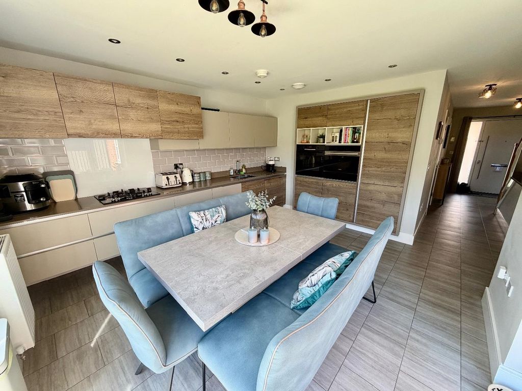 Additional image 8 of 4 bed detached house for saleLinden Crescent, Yarm TS15