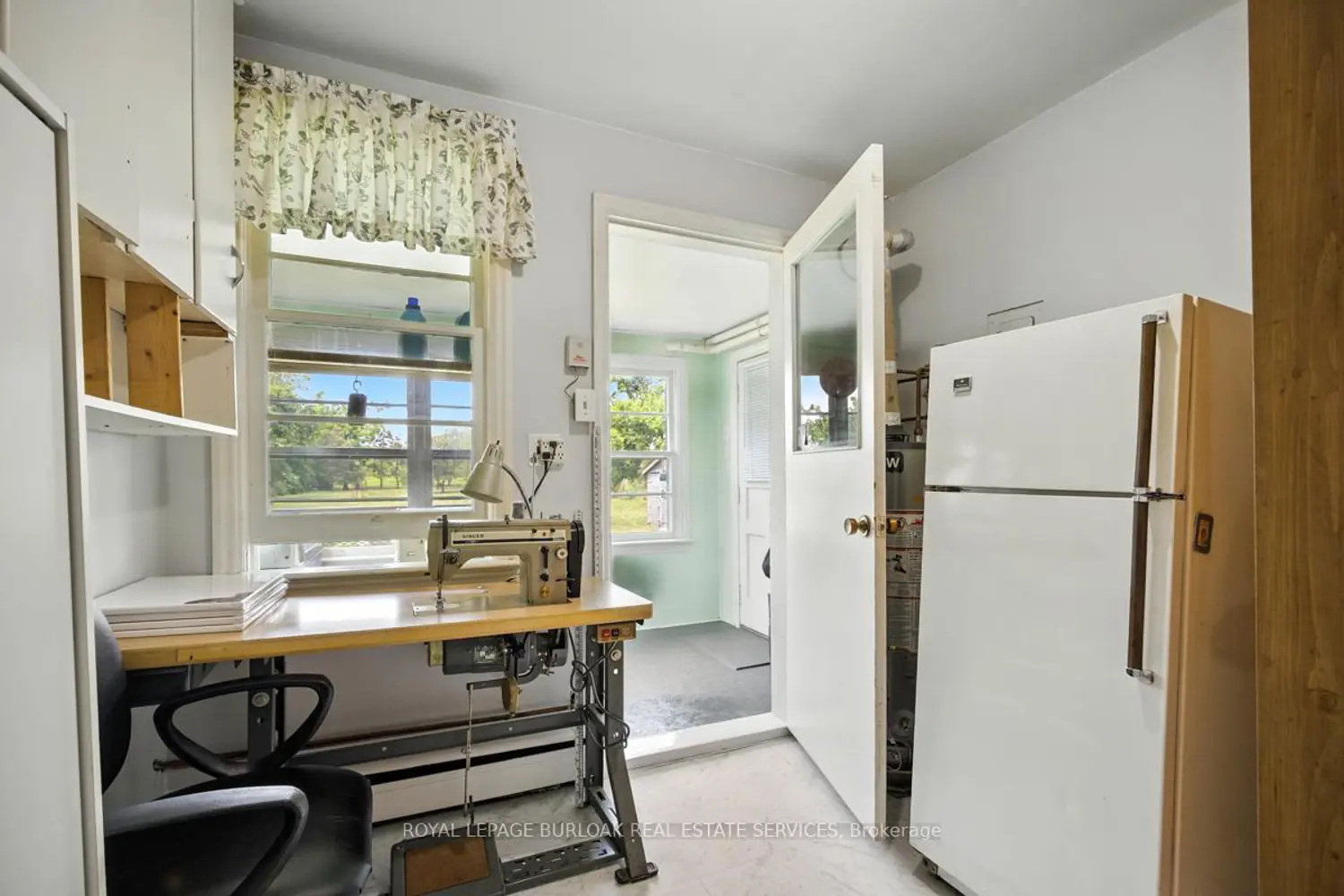 Additional image 9 of 2718 Upper James Street