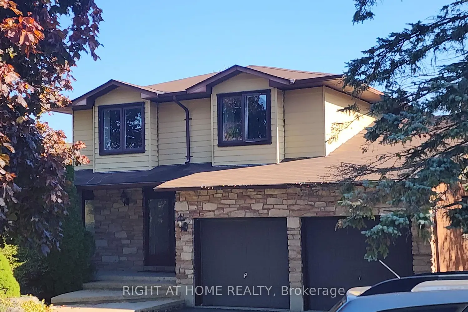 2853 Bellwood Drive