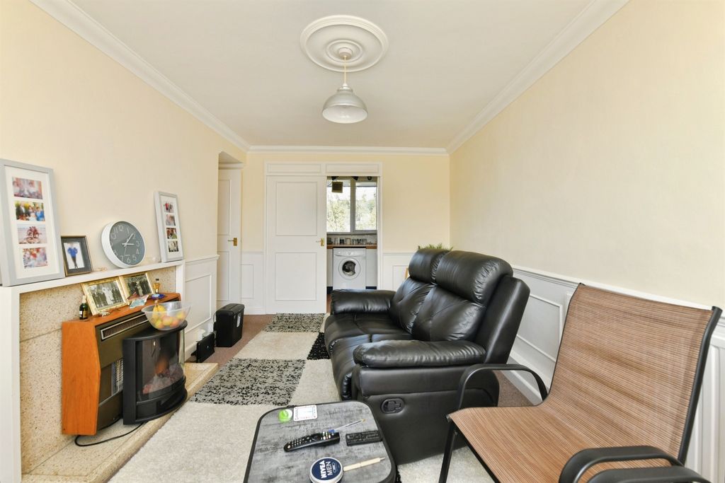 Additional image 5 of 1 bed flat for saleBudshead Road, Plymouth PL5