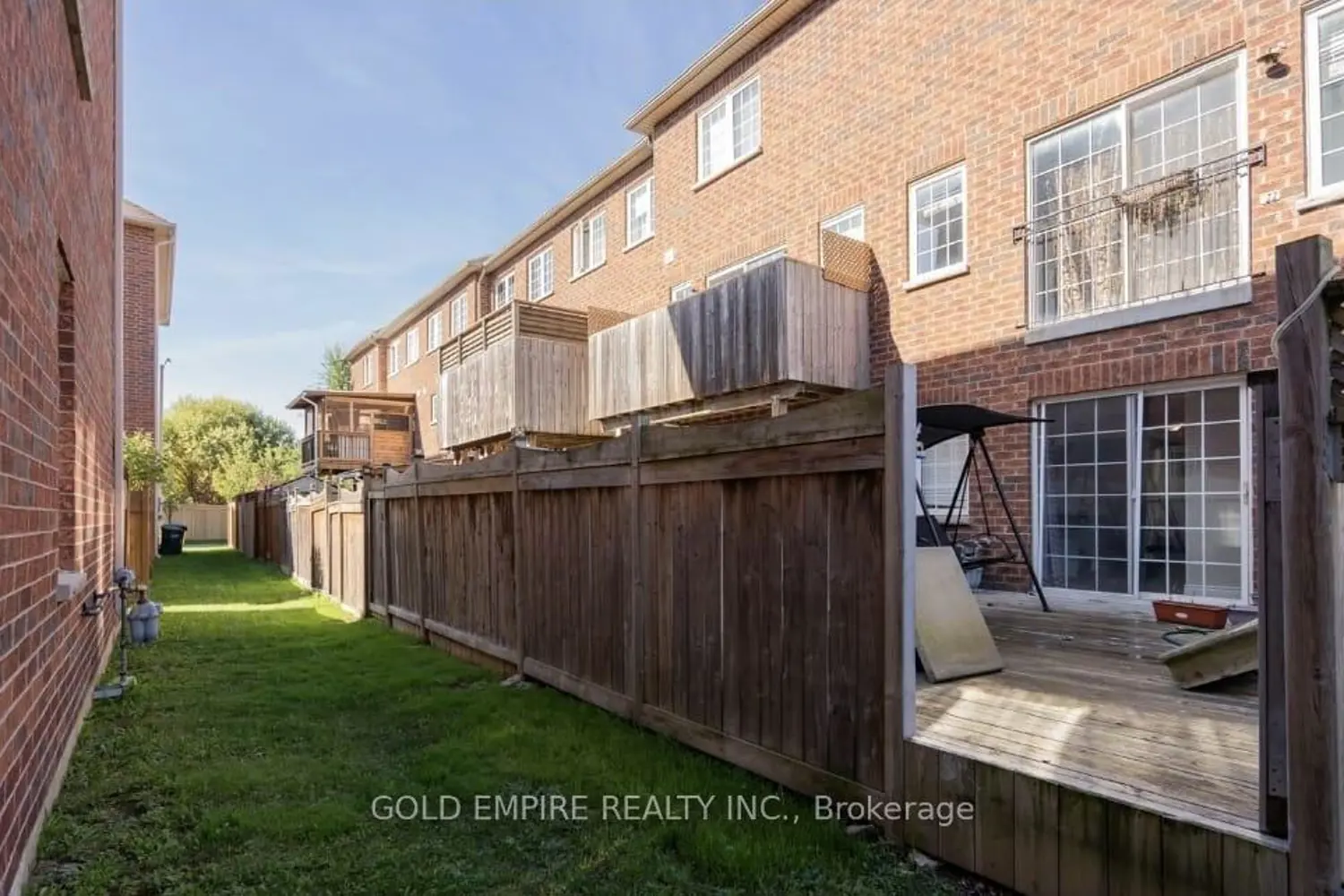 Additional image 18 of 27 Denison Avenue