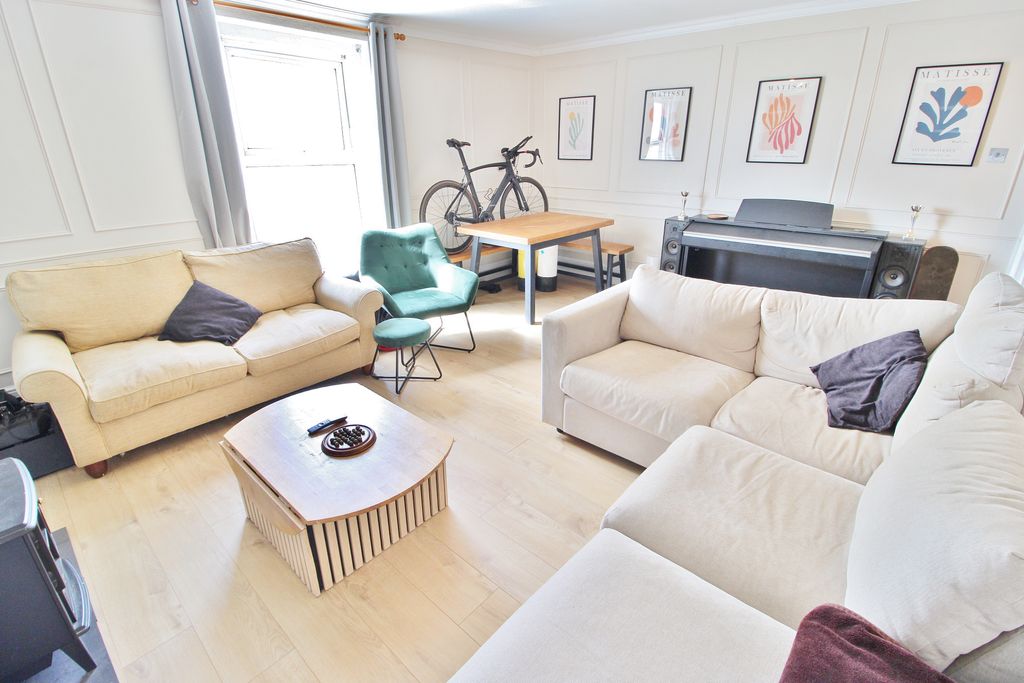 Additional image 8 of 1 bed flat for saleNelson Road, Southsea PO5