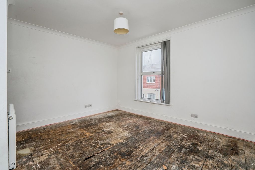 Additional image 14 of 3 bed terraced house for saleDover Road, Portsmouth, Hampshire PO3