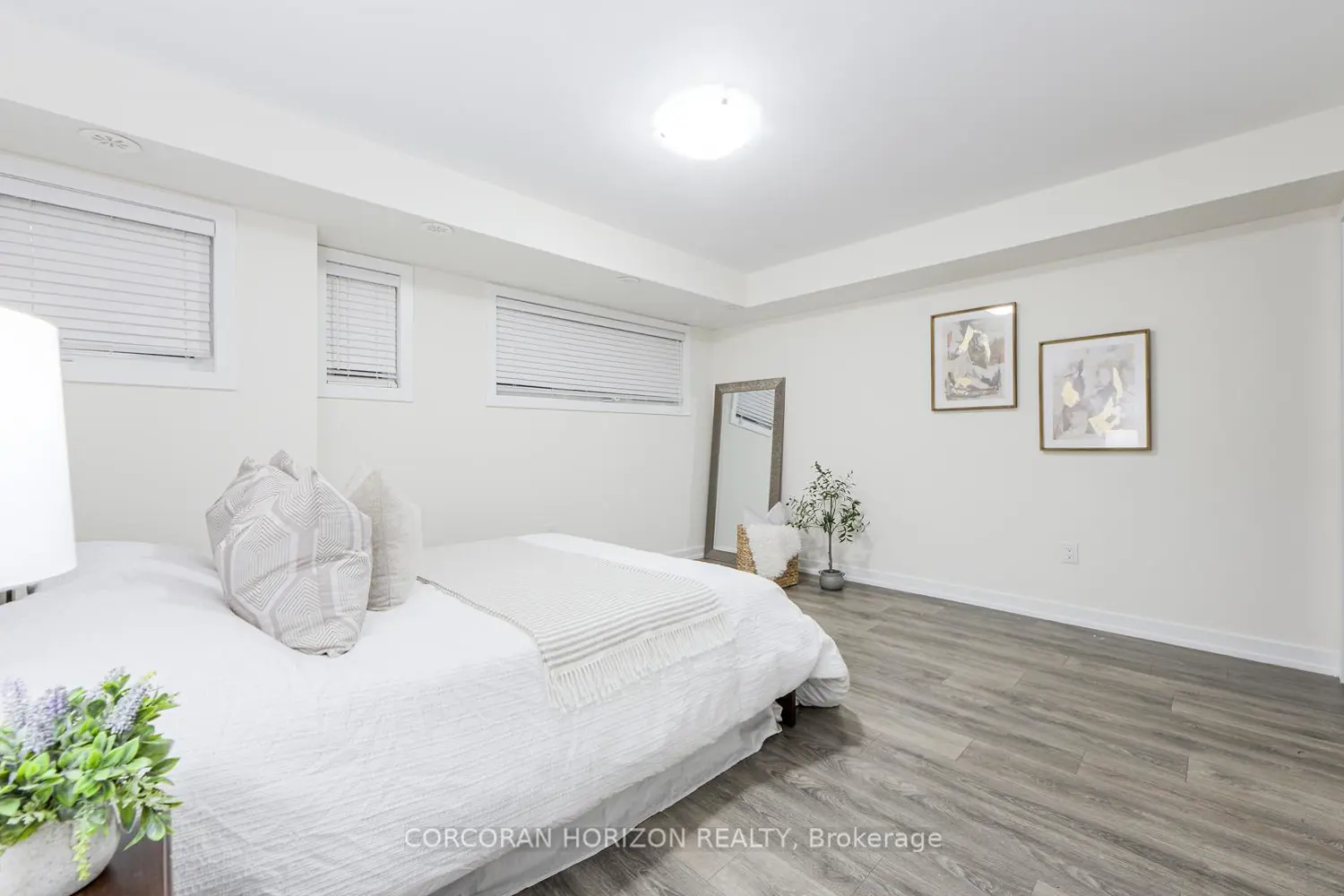 Additional image 18 of 2315 Sheppard Avenue 70
