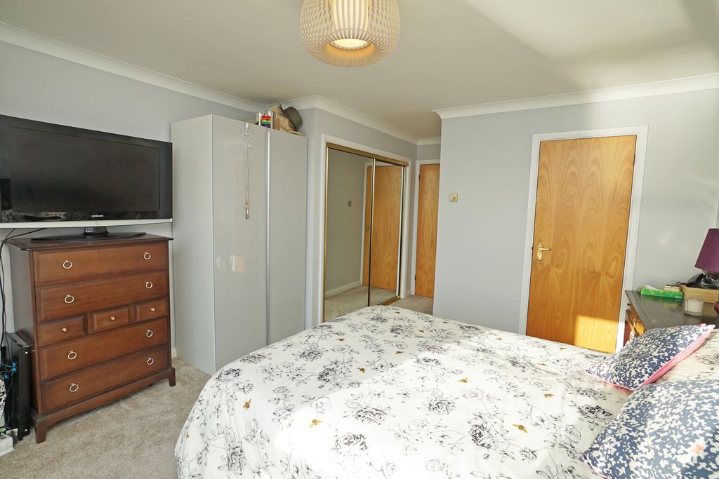 Additional image 18 of 3 bed town house for saleNewlyn Way, Port Solent PO6