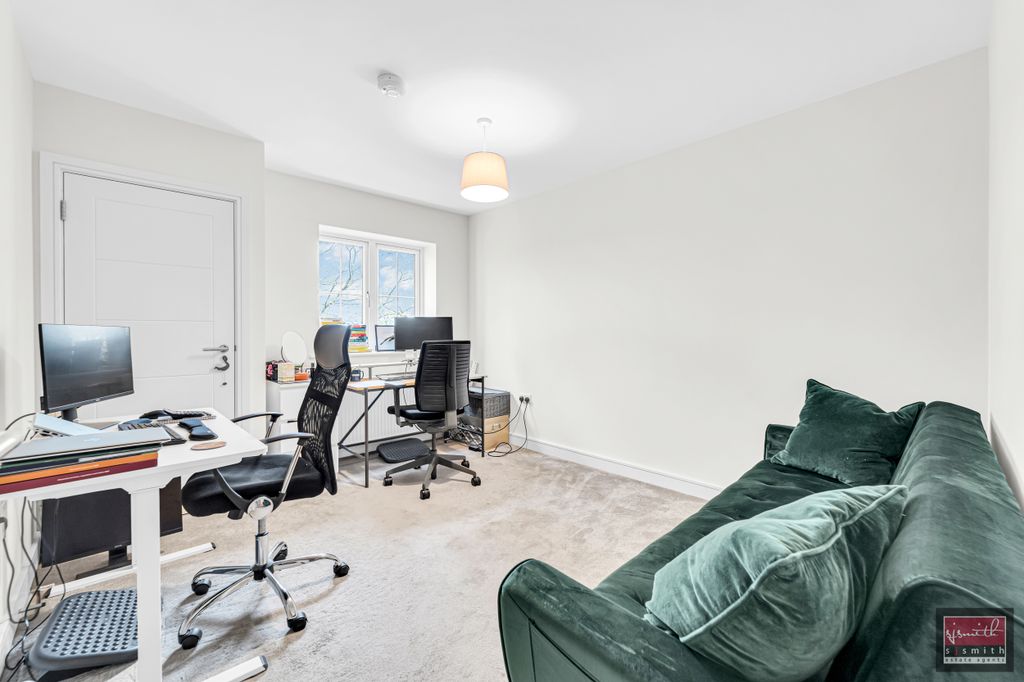 Additional image 9 of 2 bed flat for saleGatehouse Close, Ashford TW15