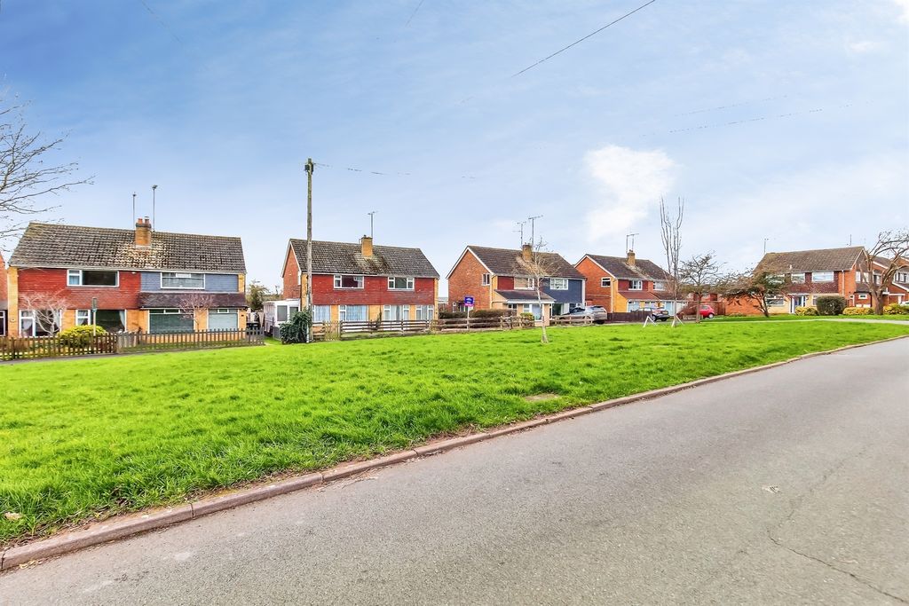 Additional image 13 of 3 bed semi-detached house for saleArden Way, Market Harborough LE16