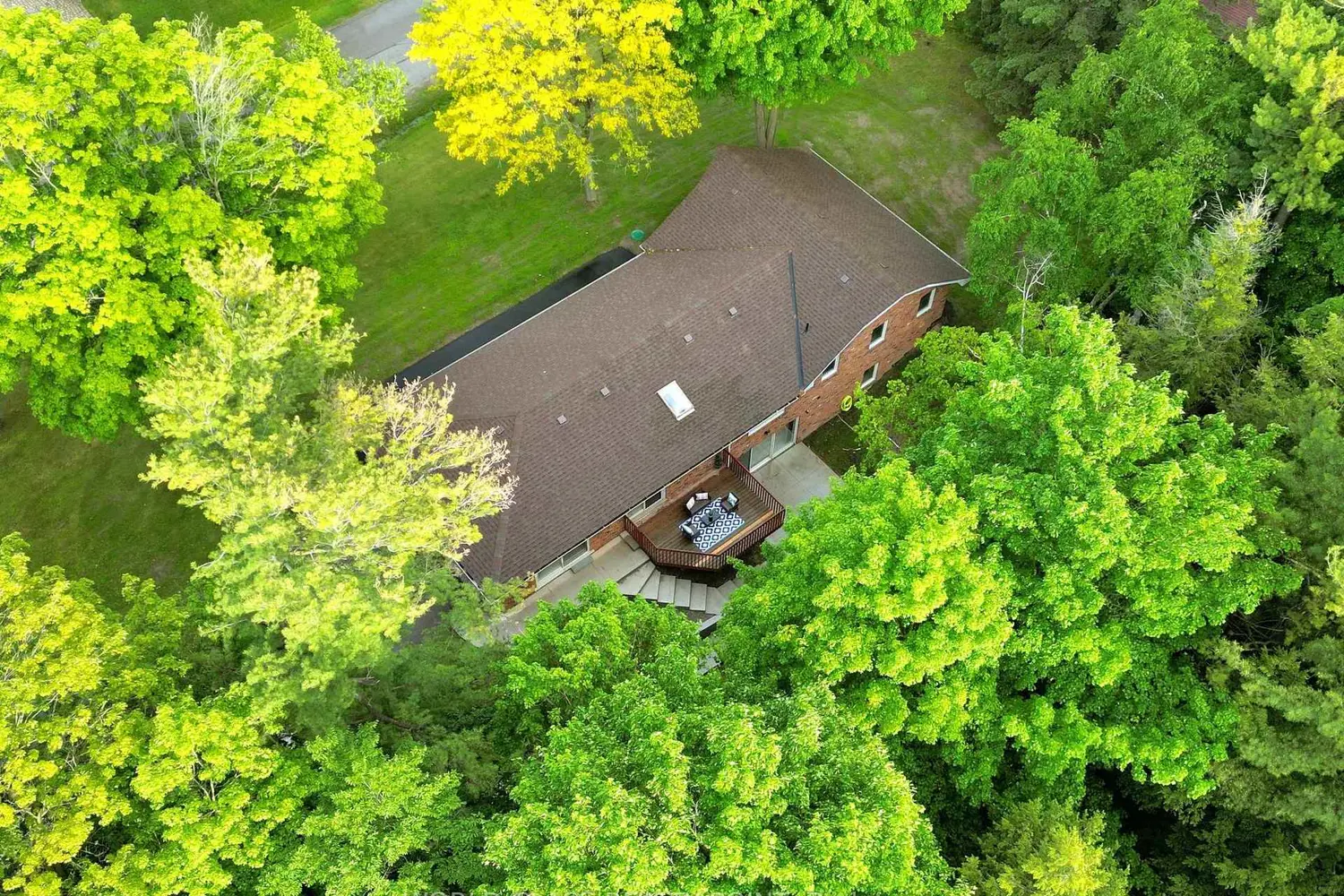Additional image 19 of 60 Klein's Ridge