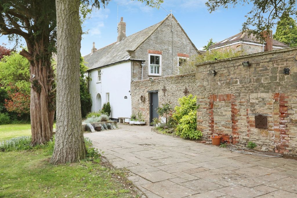 Additional image 2 of 4 bed cottage for saleWallingwells Hall, Wallingwells, Worksop S81