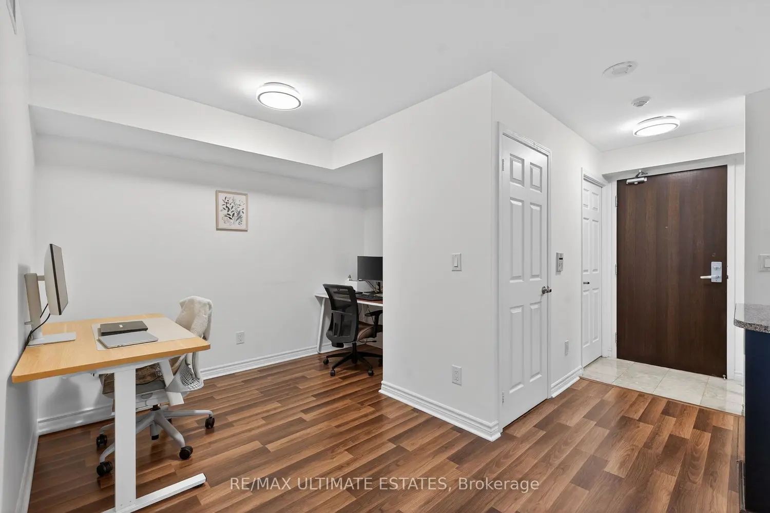 Additional image 11 of 19 Grand Trunk Crescent 2205