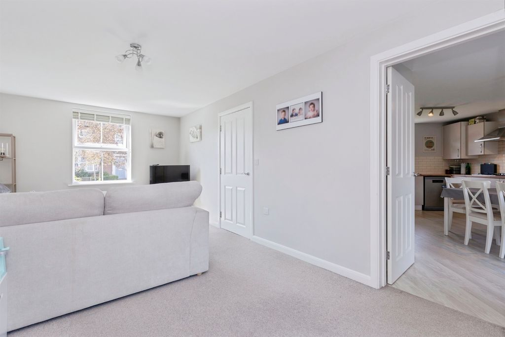 Additional image 7 of 3 bed semi-detached house for saleCooper Crescent, Whetstone, Leicester LE8