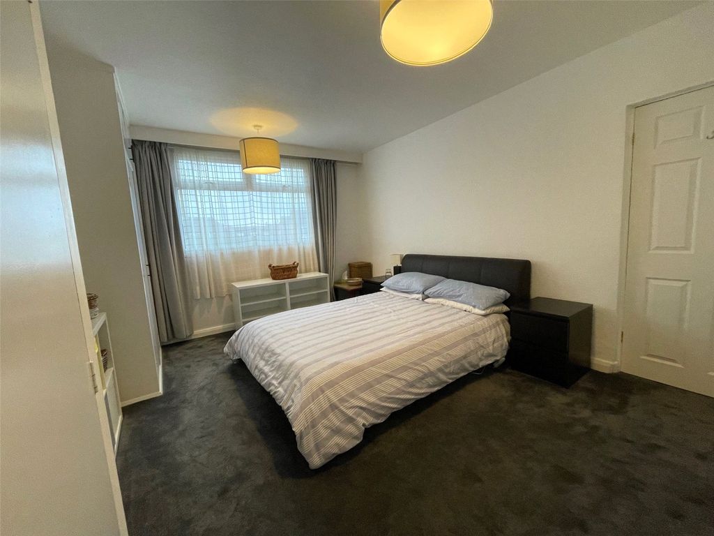 Additional image 15 of 2 bed flat for saleQueens Road, Wilmslow, Cheshire SK9