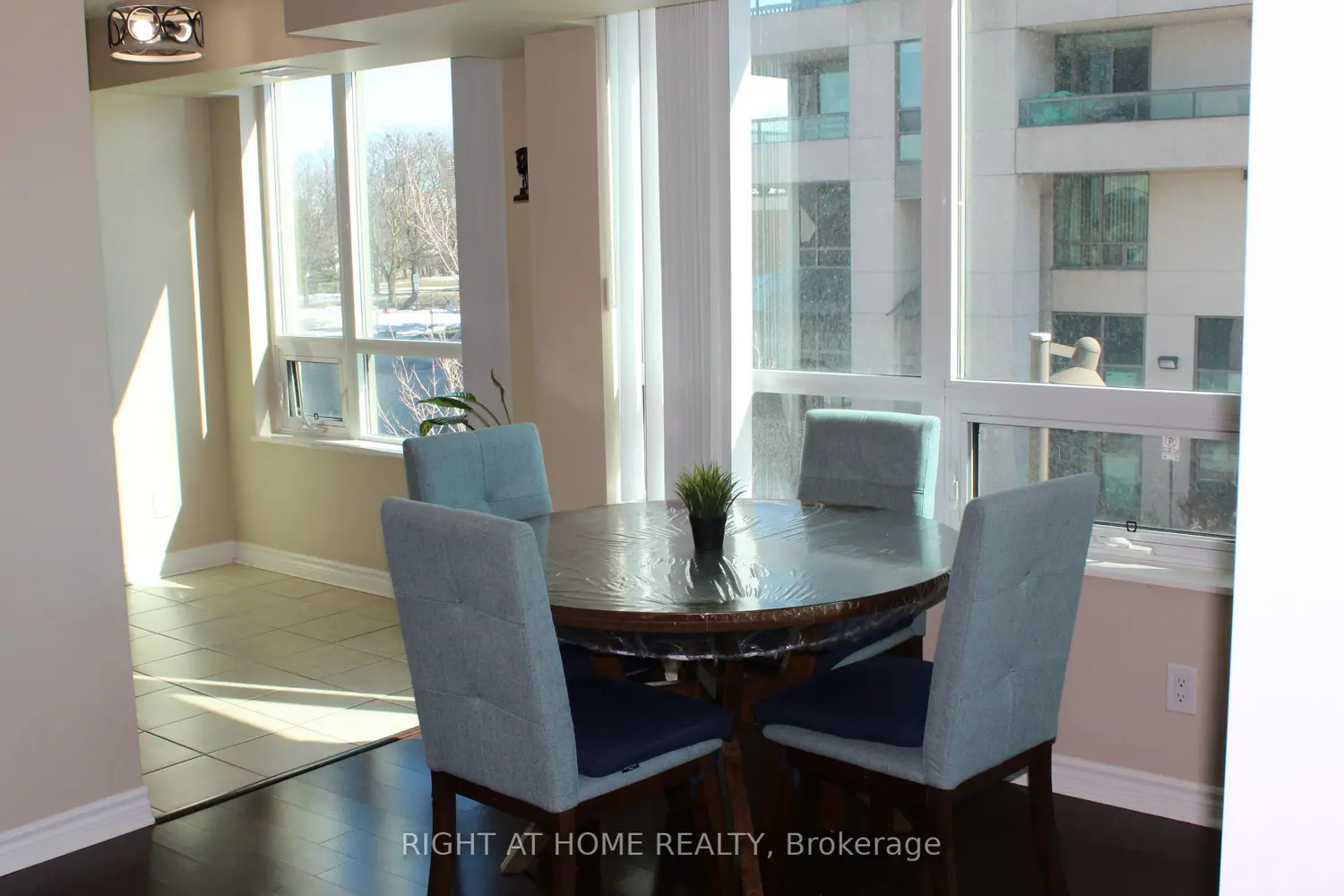 88 Grangeway Avenue 209 photo 2