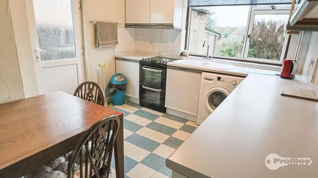 Additional image 3 of 3 bed semi-detached house for saleOakdale Road, Earl Shilton, Leicester LE9