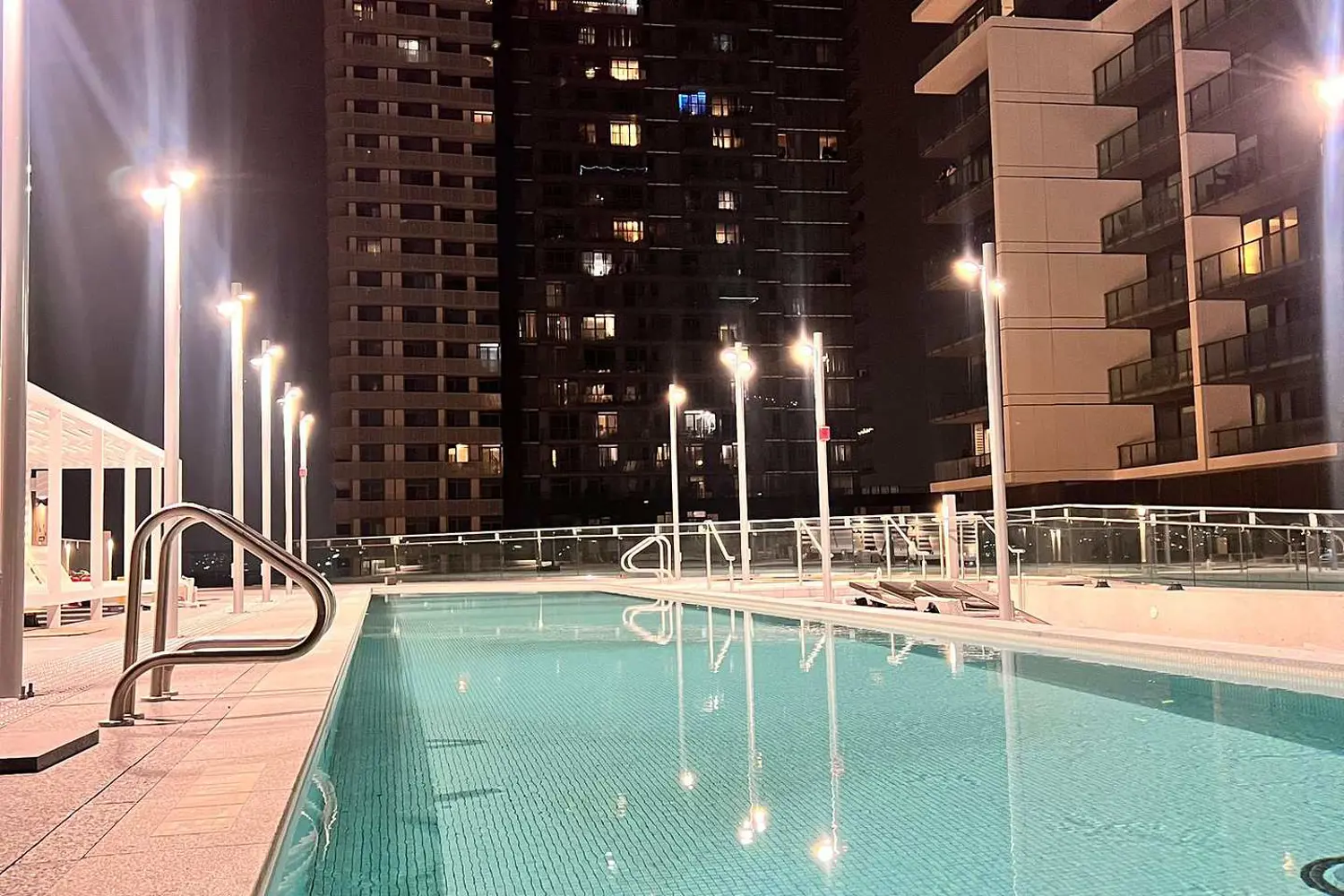 Additional image 17 of 1000 Portage Parkway 305