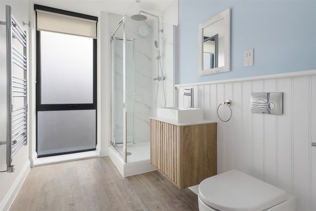 Additional image 13 of 2 bed flat for saleBeach Walk, Whitstable CT5