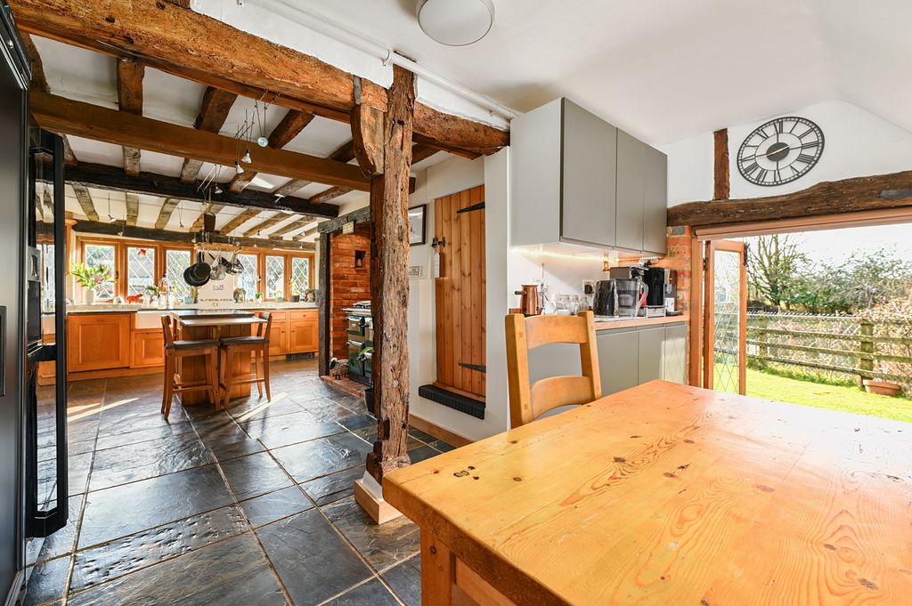 Additional image 4 of 5 bed detached house for saleWarren House Road, Wokingham RG40