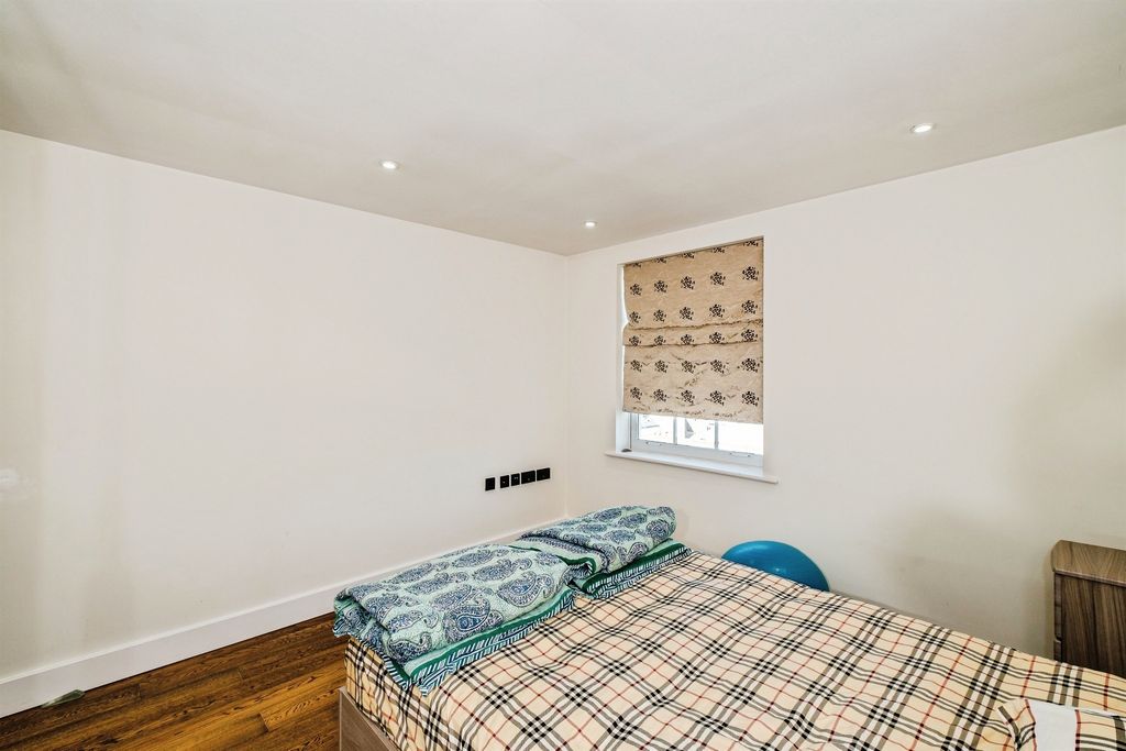 Additional image 12 of 2 bed flat for saleMarine Parade, Worthing BN11