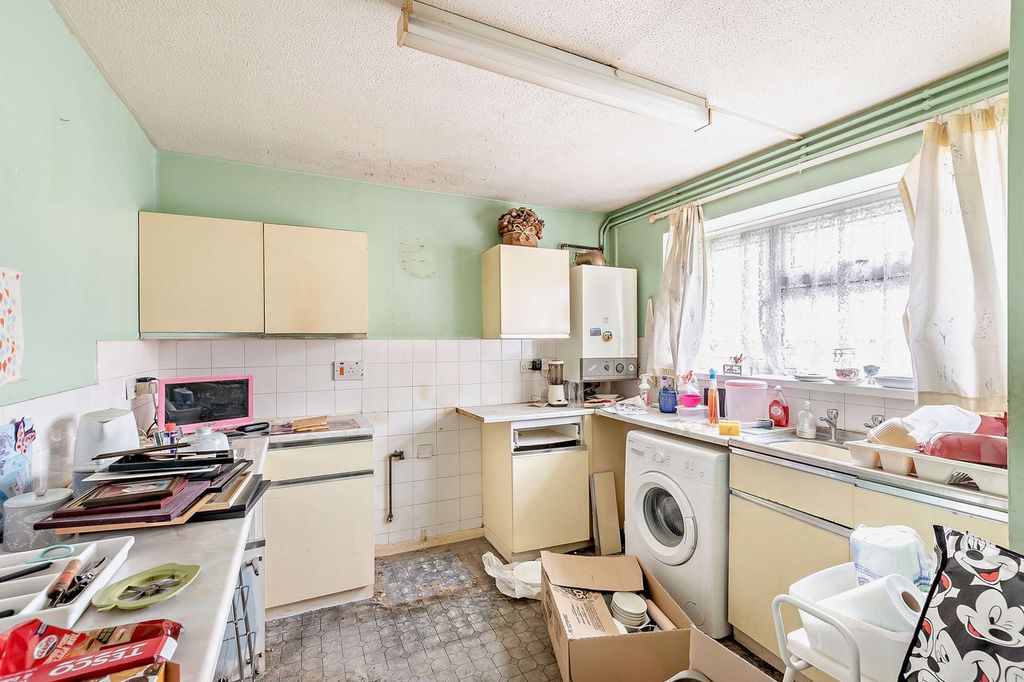 Additional image 6 of 3 bed flat for saleHalstead Road, Portsmouth PO6