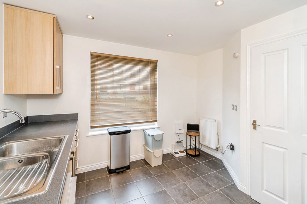 Additional image 5 of 4 bed terraced house for saleWilroy Gardens, Maybush, Southampton, Hampshire SO16