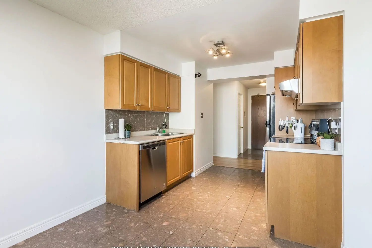 Additional image 8 of 156 Enfield Place 1711
