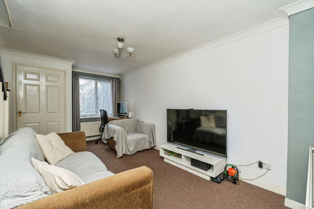 Additional image 4 of 2 bed terraced house for saleBrunel Road, Southampton SO15