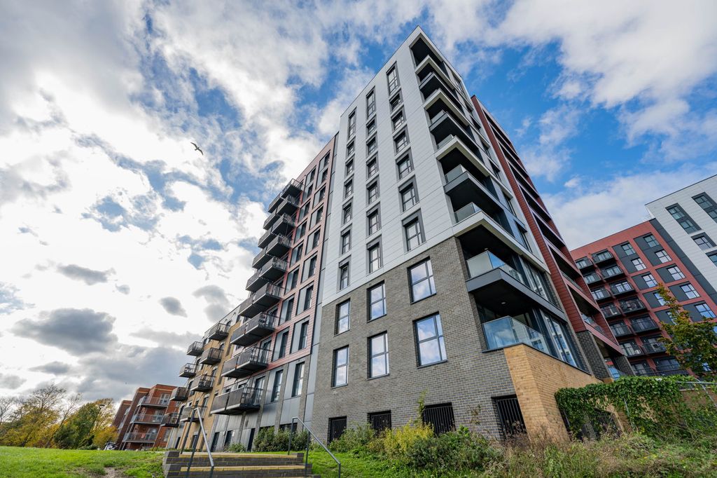 Additional image 19 of 2 bed flat for saleMeridian Way, Southampton SO14