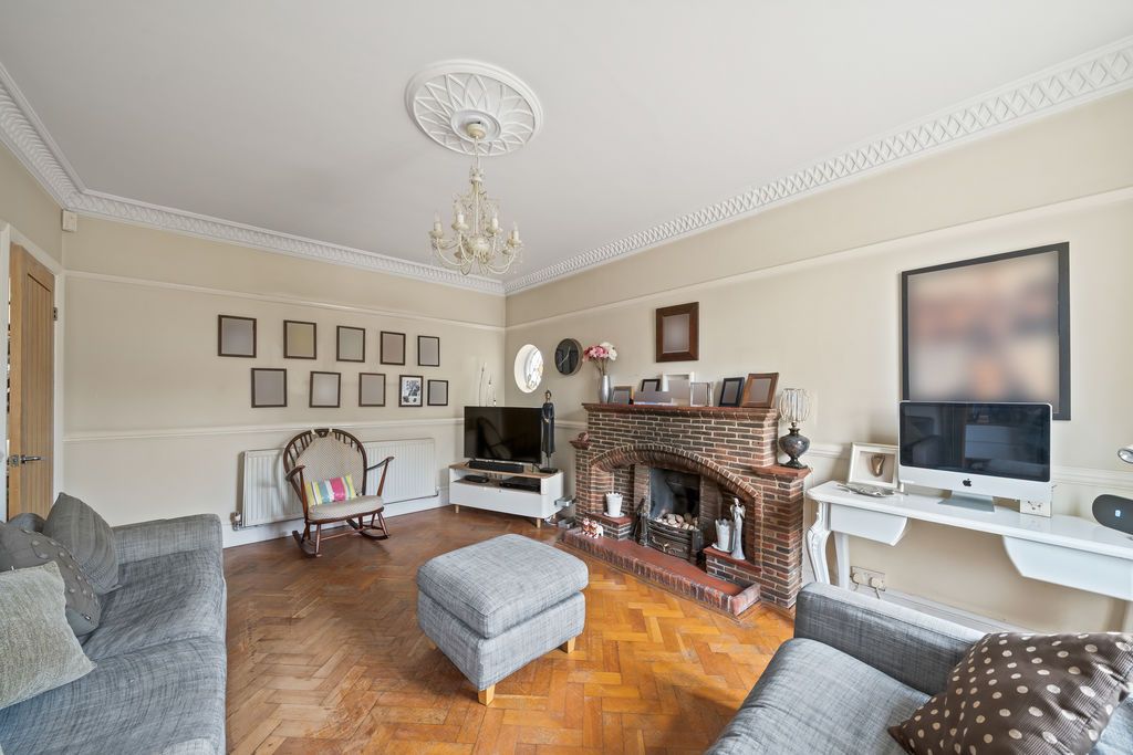 Additional image 4 of 3 bed detached house for saleChurch Road, Worcester Park KT4