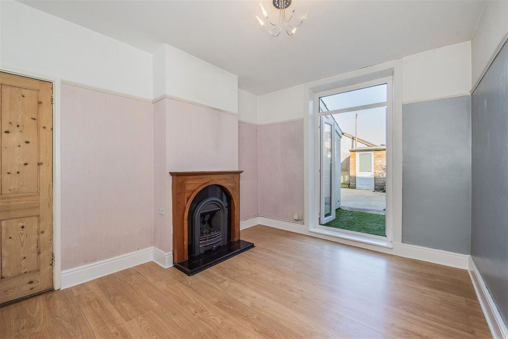Additional image 4 of 3 bed semi-detached house for saleConiston Avenue, Portsmouth PO3