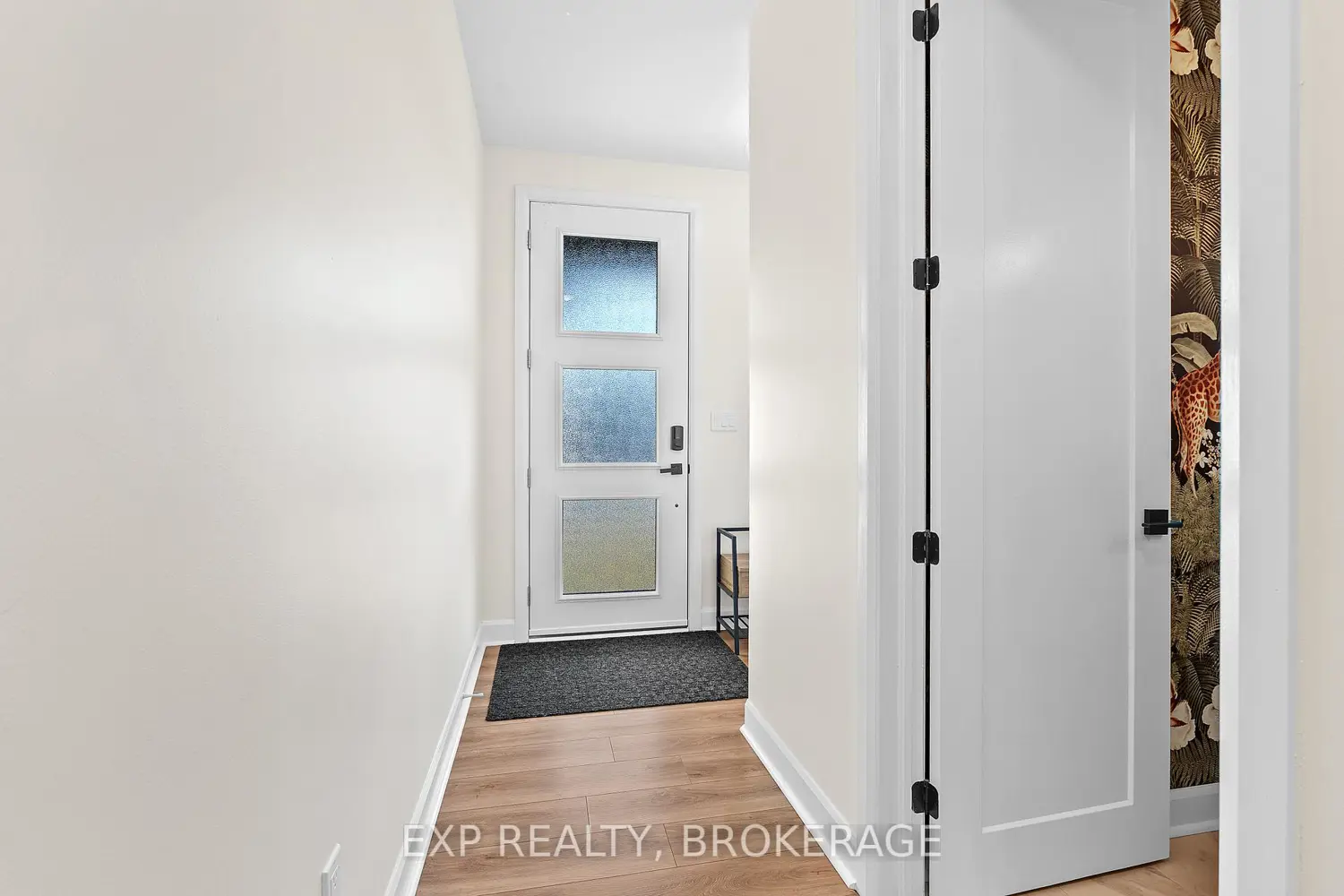121 Creighton Drive photo 3