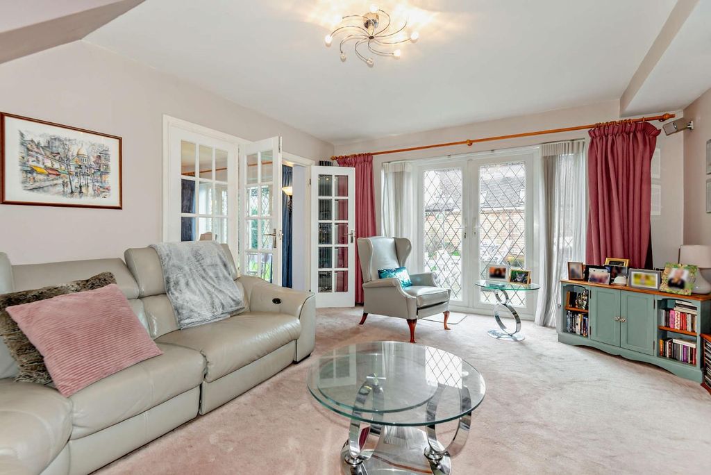 Additional image 4 of 4 bed detached house for saleClockhouse Lane, Ashford TW15