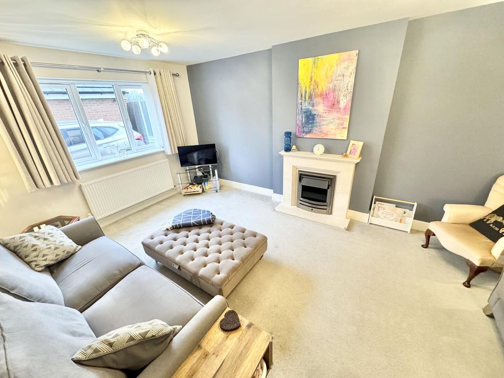 Additional image 9 of 5 bed detached house for saleCranmer Close, Blaby, Leicester LE8