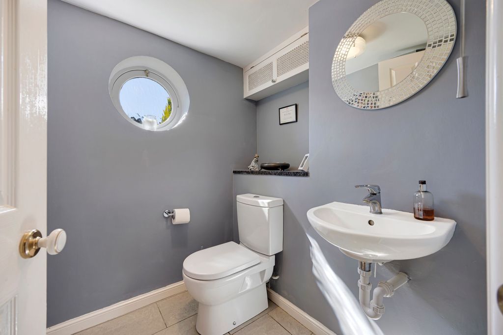 Additional image 17 of 5 bed detached house for saleYork Crescent, Wilmslow SK9