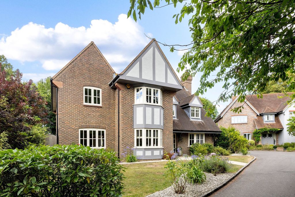 Additional image 36 of 5 bed detached house for saleFirst Avenue, Worthing, West Sussex BN14