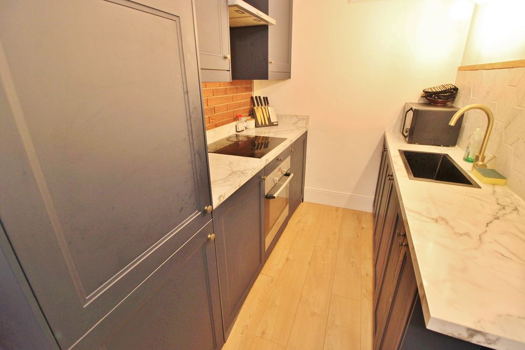Additional image 13 of 1 bed flat for saleNelson Road, Southsea PO5