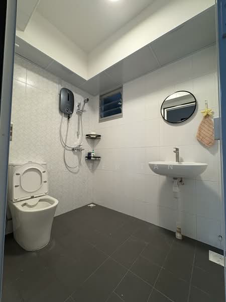 Additional image 3 of 561A Jurong West Street 42