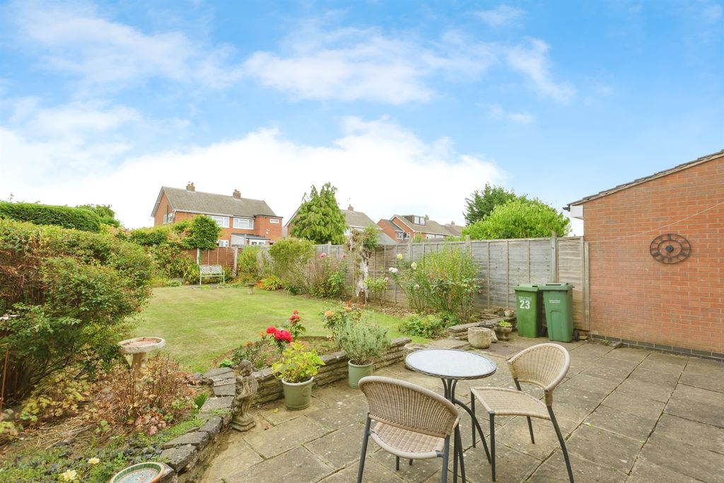 Additional image 16 of 3 bed semi-detached house for saleKew Drive, Oadby, Leicester LE2