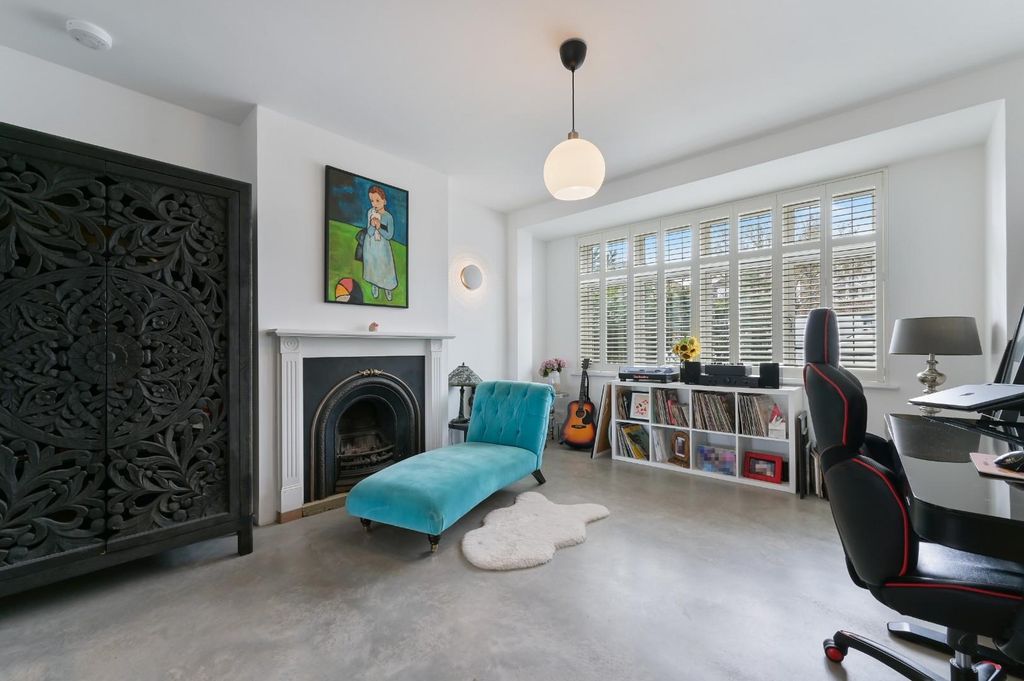 Additional image 11 of 6 bed semi-detached house for saleOaks Avenue, Worcester Park KT4