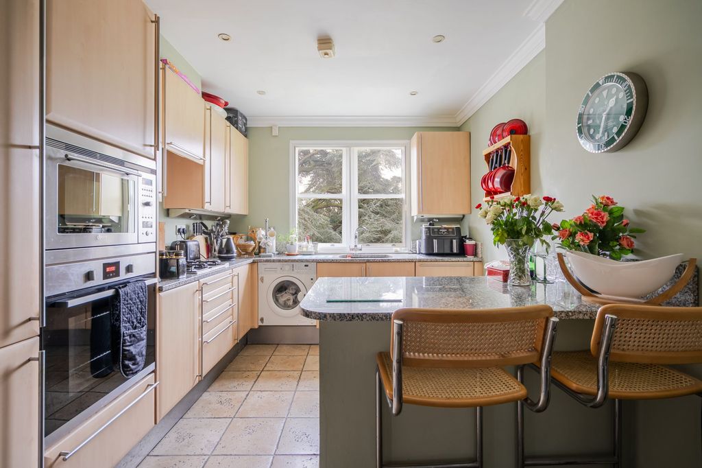 Additional image 2 of 2 bed flat for saleMeryton House, Windsor SL4
