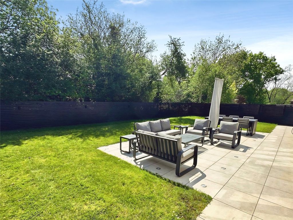 Additional image 11 of 5 bed detached house for saleDowles Barn Close, Barkham, Wokingham RG41