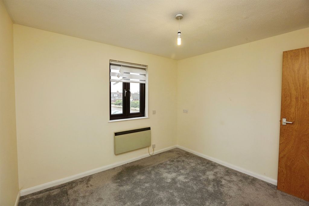 Additional image 4 of 1 bed property for saleNew Priory Gardens, Portchester, Fareham PO16