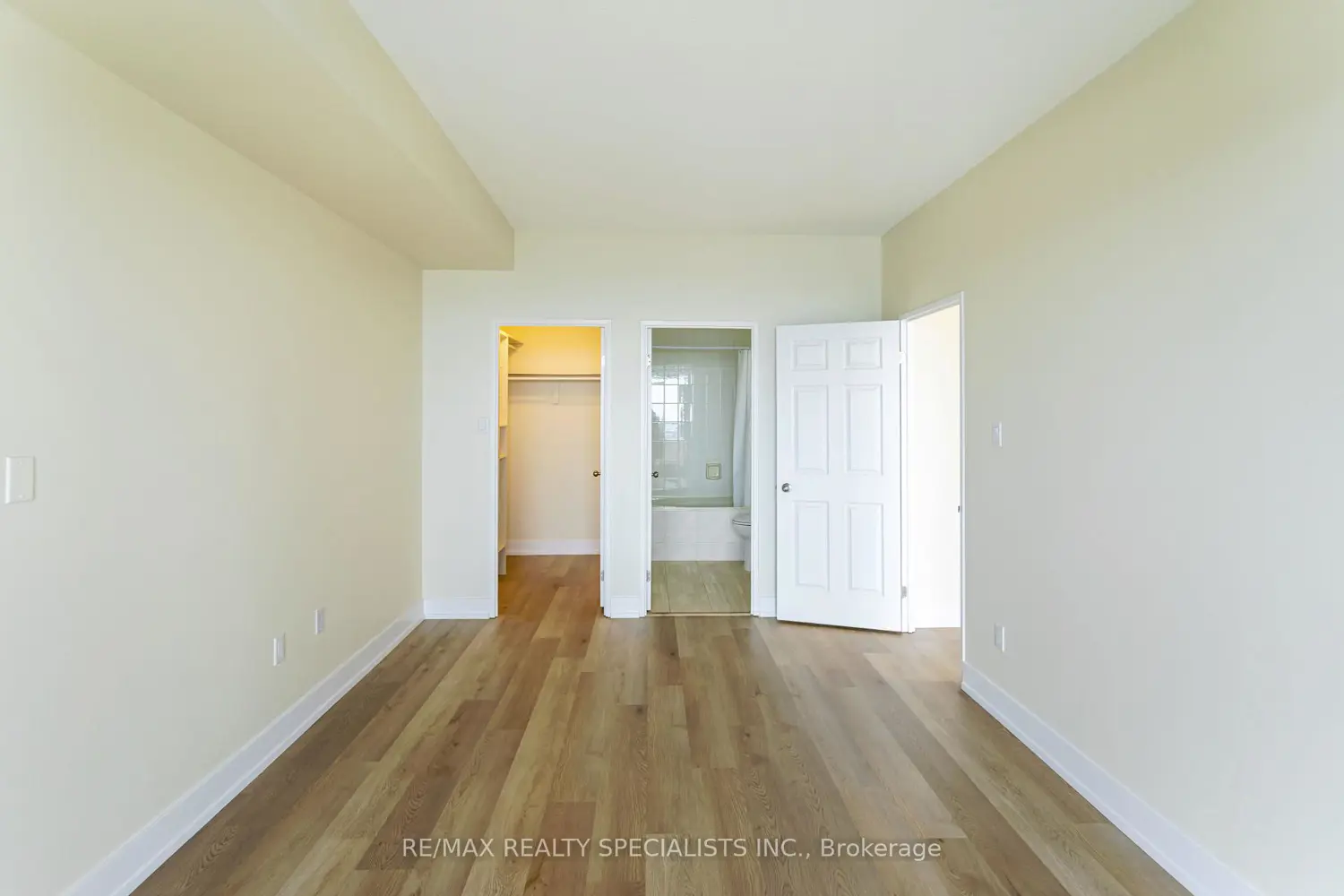 Additional image 12 of 2511 Lakeshore Road 708